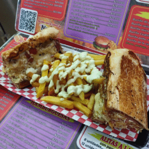 <b>TRIFASICO</b><BR><BR>Chorizo, butifarra, salchicha Viena